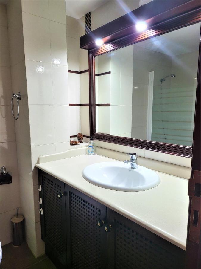 2 Bedrooms Sea View Apartament 100 Meters From Ocean Los Cristianos  Εξωτερικό φωτογραφία